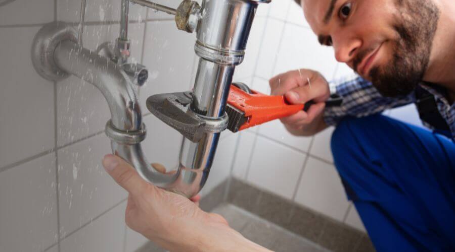 Professional clogged toilet repair services in Koeltztown, MO